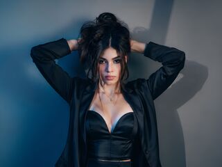 AmaliAranda Girl