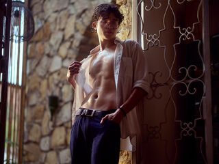 AronBenedict LiveJasmin