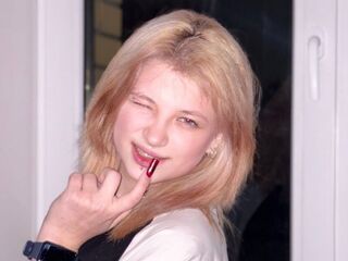 DaisySponholz Performer