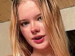 JeannettaCeraos Cam
