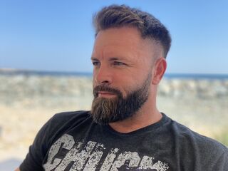 JohnnyMate Hot