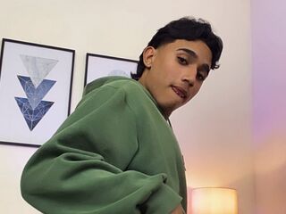 MathieuGimenex Camgirl