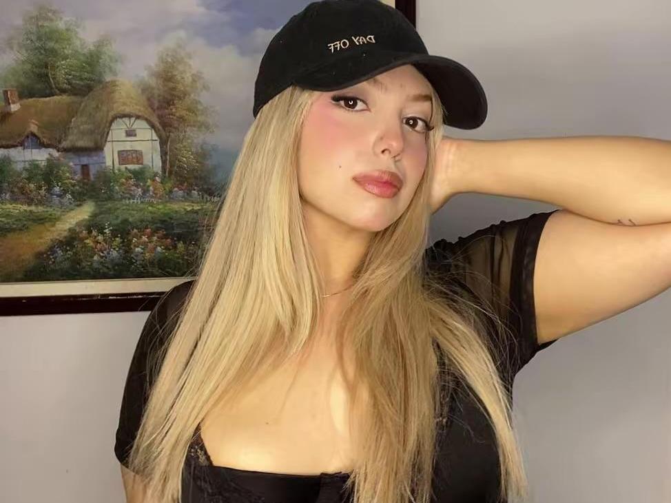 Mia_Rich Clip