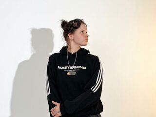 ShielaVanhamlin Online