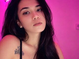 ThaniaStewart Broadcast